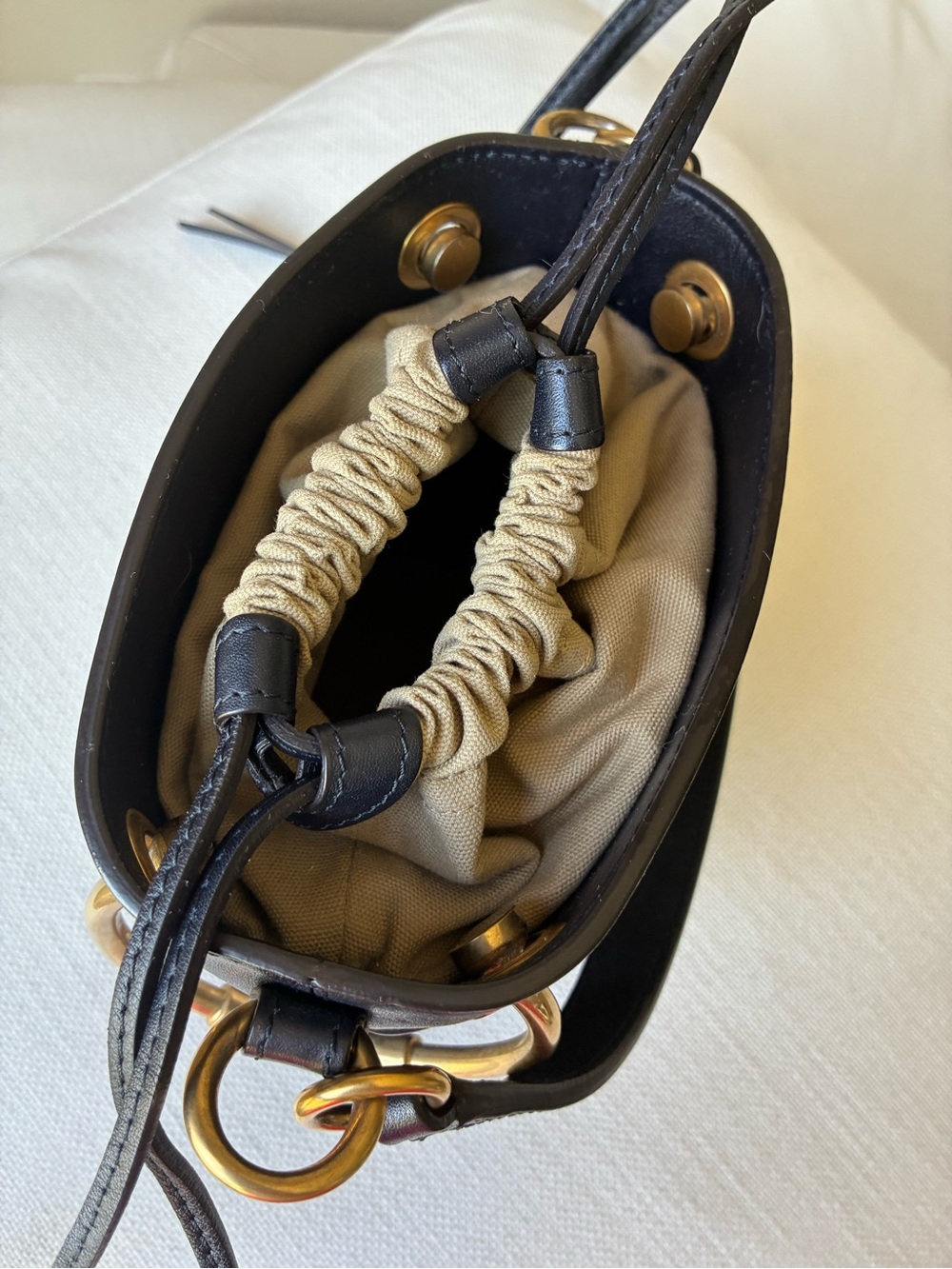 Chloé Roy Bucket Bag – Black Leather with Red/White Stripe Logo - Picture 8 of 10